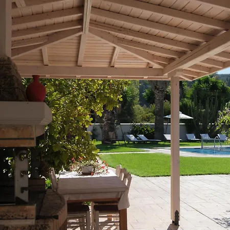 Apartment Dimitris *