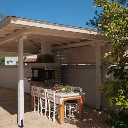 Apartamento Dimitris *